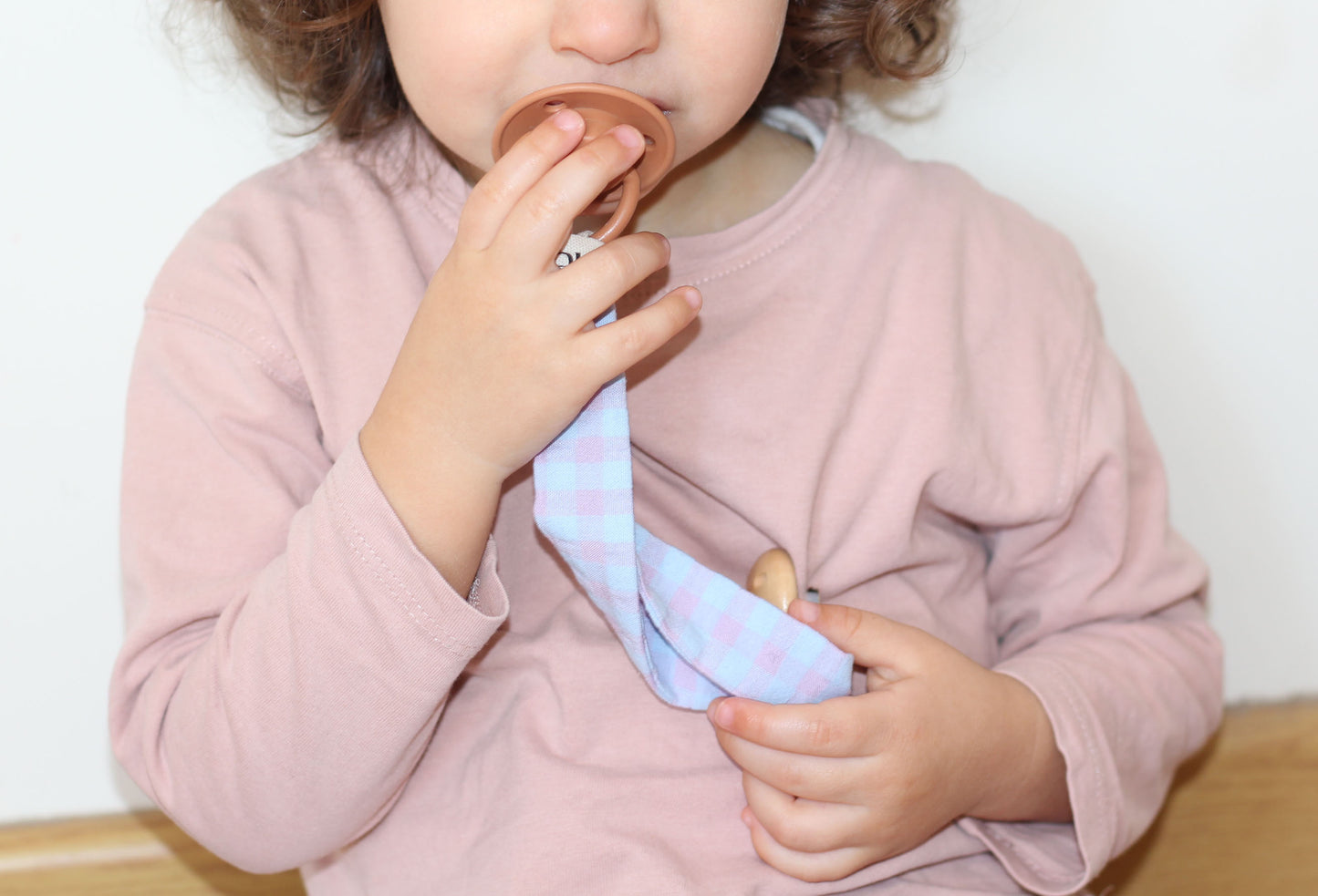 Cuelga chupete Vichy Blueberry