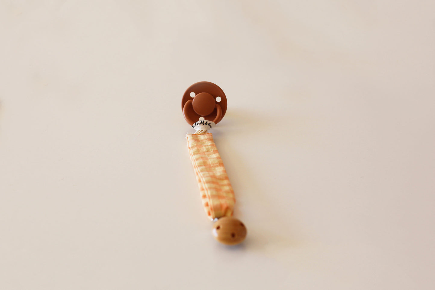 Cuelga chupete Vichy Peach