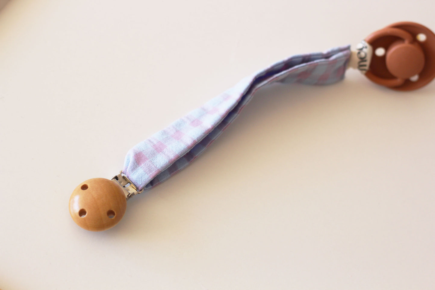 Cuelga chupete Vichy Blueberry