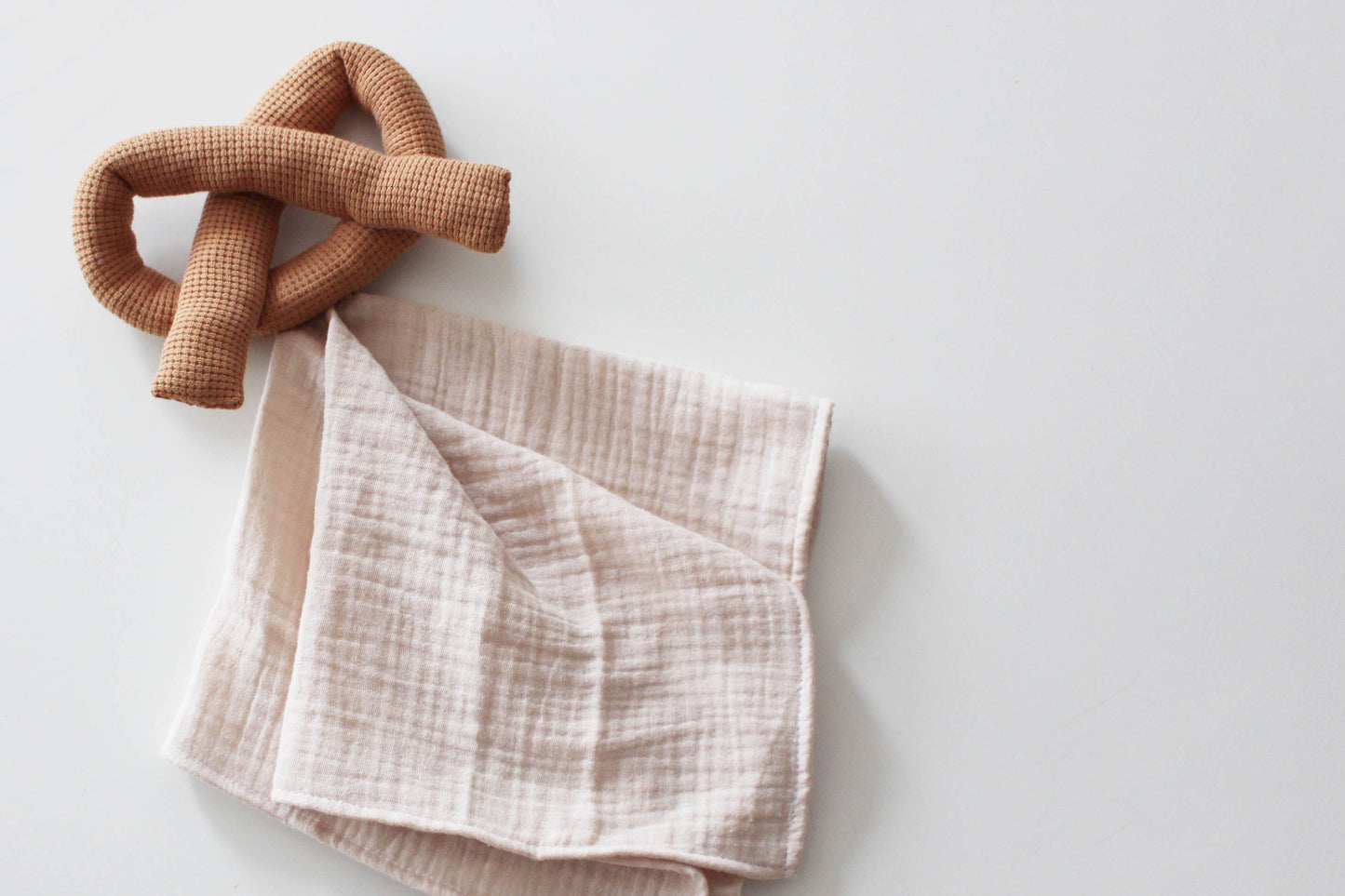 Doudou (dudú) Pretzel